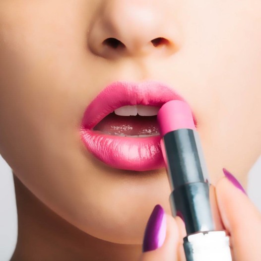 5 خطوات لتتألقي بمكياج مبهر من ريفلون Revlon!