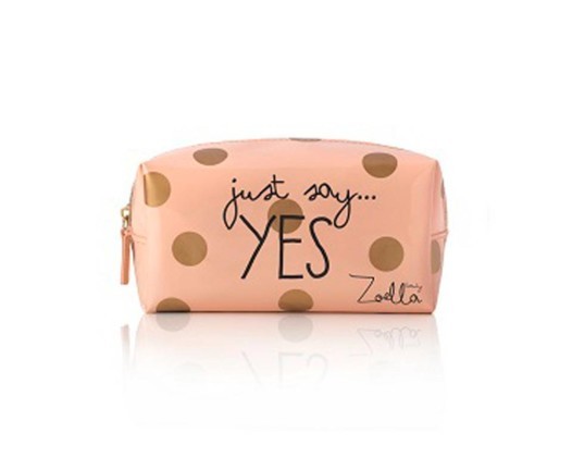 مستحضرات التجميل لم تُعد أمراً محيراً مع حقائب Zoella Beauty Bags