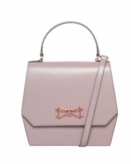 موضة خريف وشتاء 2016 مع Ted Baker