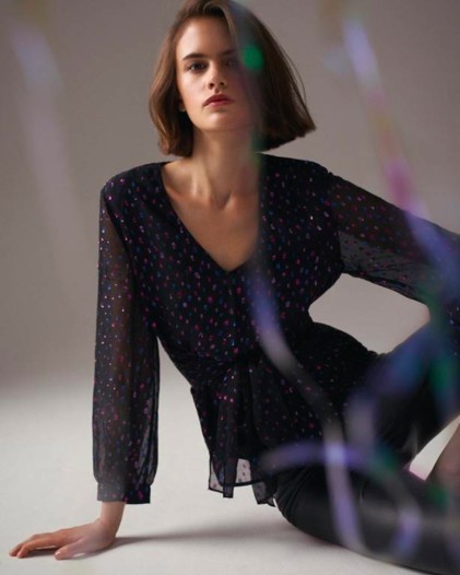 Claudie Pierlot وإطلالات مميزة تخطف الأنظار