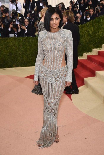 النجمات وأول حضور لهم في الMet Gala