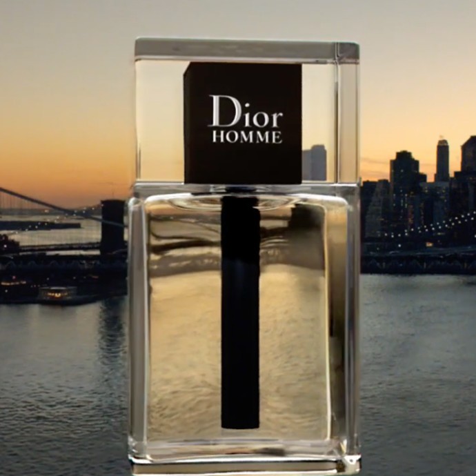 الرجولة والجاذبية مع عطر Dior Homme