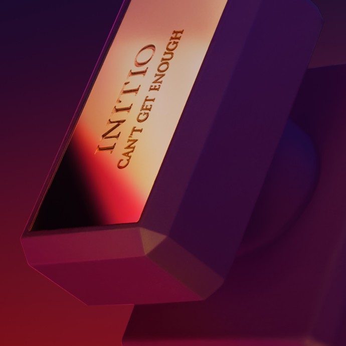 سافري الى عالم آخر من الجاذبية مع عطر Can't Get Enough