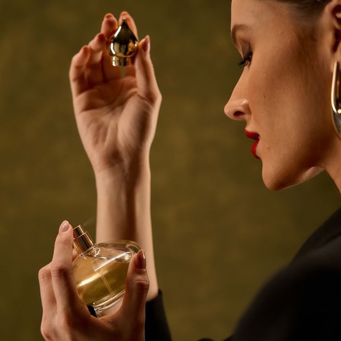 6 تركيبات عطور مثالية لطقس الشتاء البارد