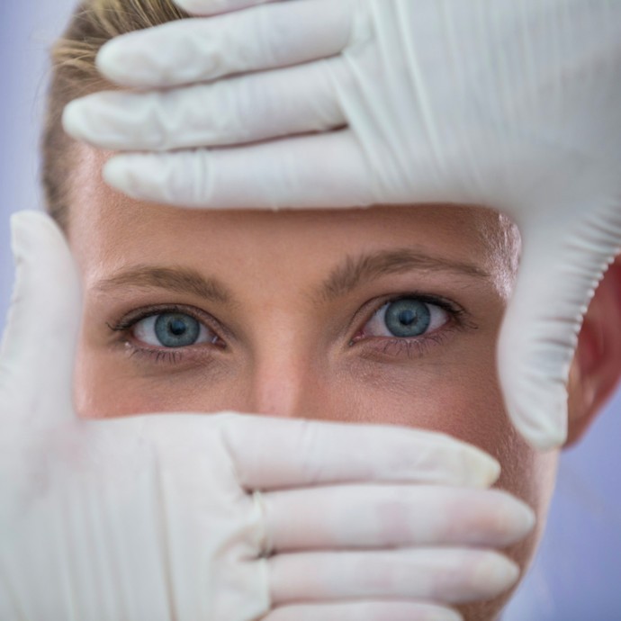 خطوات تحمي العيون من الجفاف