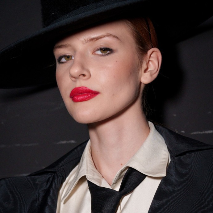 ألوان أحمر شفاه ستسيطر على المشهد الجمالي هذا الشتاء