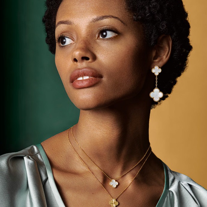 إحياء التصاميم الفينتج أبرز اتجاهات مجوهرات 2026