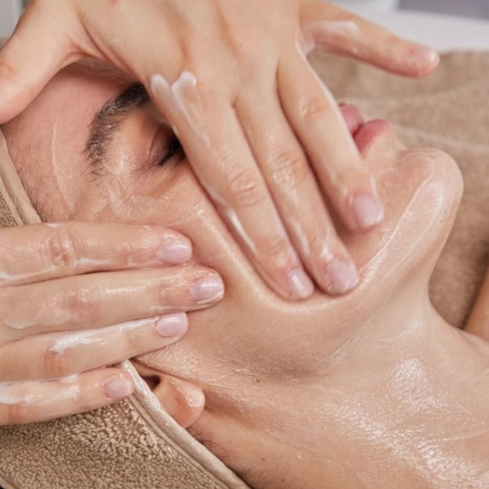 لماذا أصبح الجميع مهووساً بتدليك الجهاز اللمفاوي؟