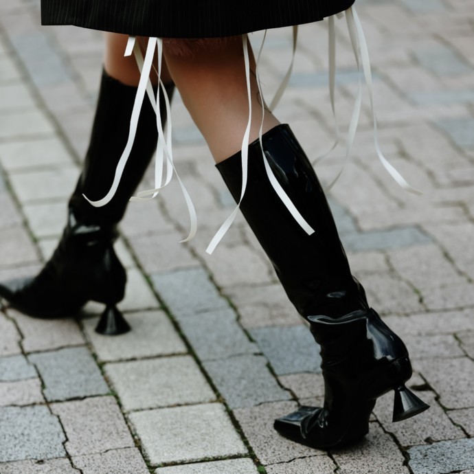 خيارات من الأحذية المريحة والأنيقة لإطلالاتك هذا الشتاء