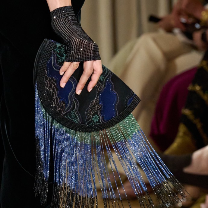 حقيبة الكلاتش لاحتفالات رأس السنة… وما بعدها!