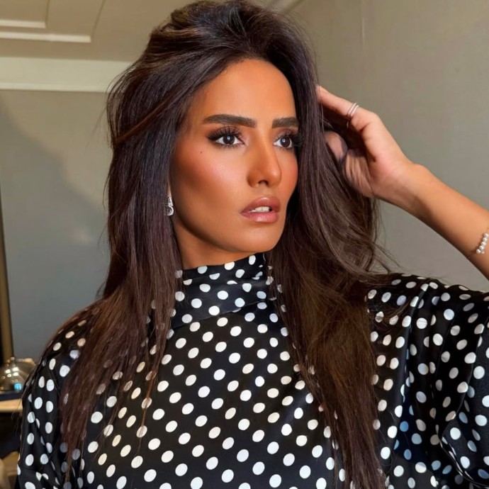 بعد الجدل، بيان رسمي يحسم نسب زينة وأطفالها