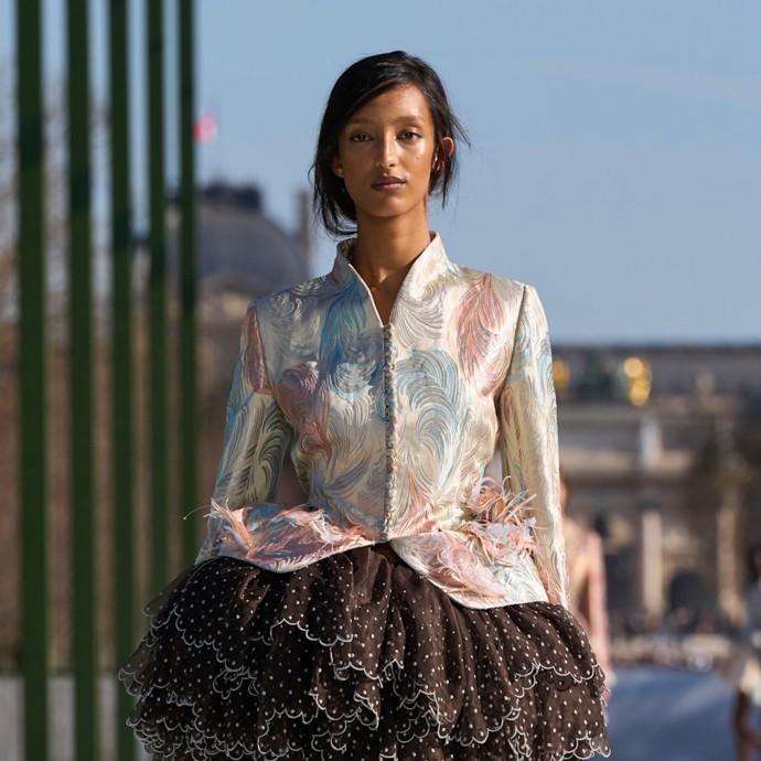 Dior تستوحي مجموعتها لخريف 2026 من موز القرن الثامن عشر