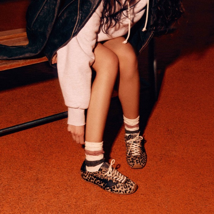 تعرّفي على أحدث إصدارات Golden Goose
