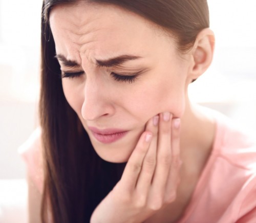 طرق علاج الأسنان الحساسة