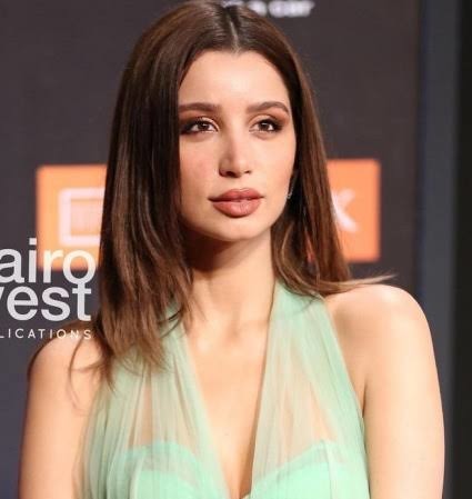 سارة التونسي ترد على قرار إستبعادها من مسلسلها