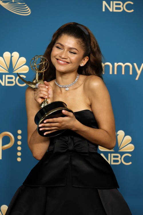 النجمة الشابة Zendaya تدخل التاريخ