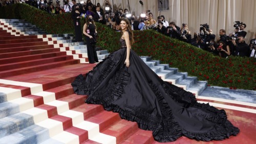 Met Gala 2024 يكشف عن موضوع الحفل وقواعد لباسه