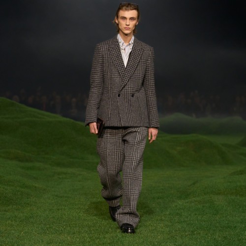 Zegna تطلق مجموعة شتاء 2025 في عرض إستثنائي