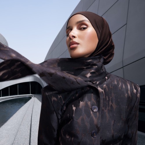 الأناقة حين تهمس بصمتها...