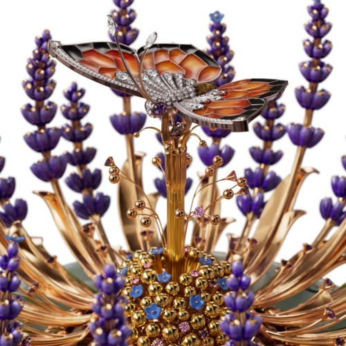 إبداع إستثنائي في عالم الساعات من Van Cleef & Arpels