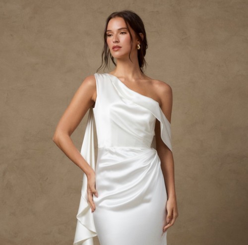 حيل لتعديل فستان الزفاف حتى في اللحظة الأخيرة