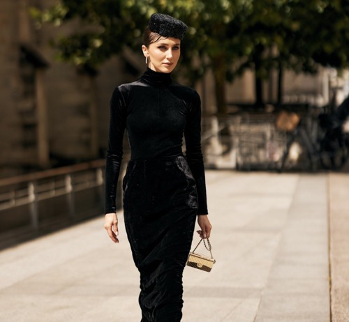 القِصّة وراء الأقمشة الأيقونية: الحرير، والدنيم، والتويد