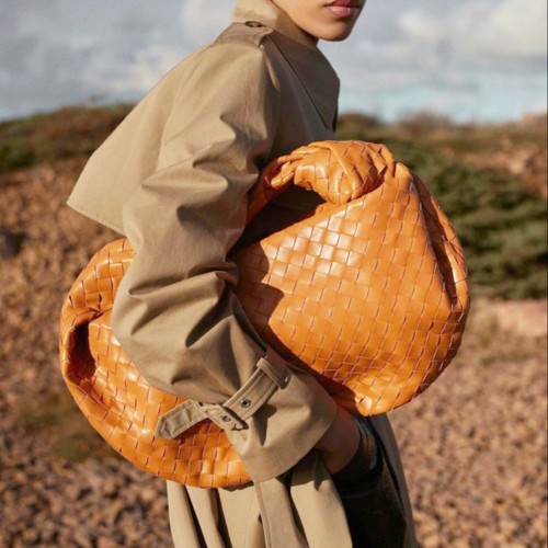 إليك أفضل وأجمل حقائب Hobo