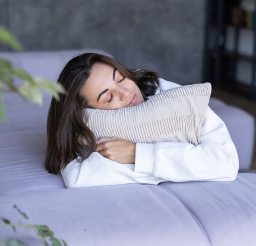 5 طرق لعلاج التفكير الزائد قبل النوم