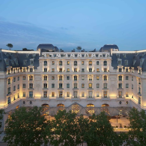 The Peninsula Paris روح الفخامة الباريسية الكلاسيكية