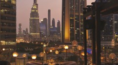 فندق فور سيزونز واستراحة راقية في قلب دبي