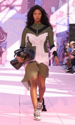  Off-White نيويورك ربيع/صيف2026