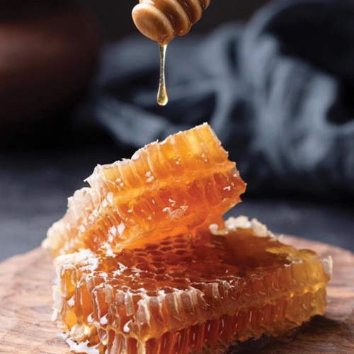 ما هي فوائد العسل الخام لبشرتك؟