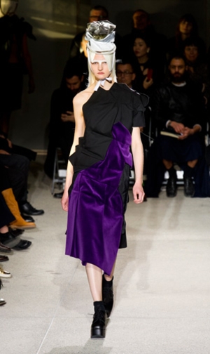  Comme Des Garcons باريس ربيع/صيف2013