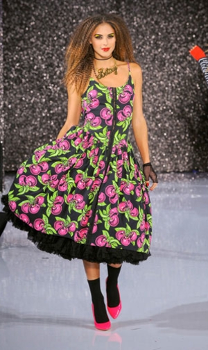  Betsey Johnson نيويورك ربيع/صيف2013