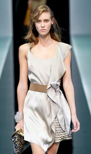  Emporio Armani ميلانو ربيع/صيف2013