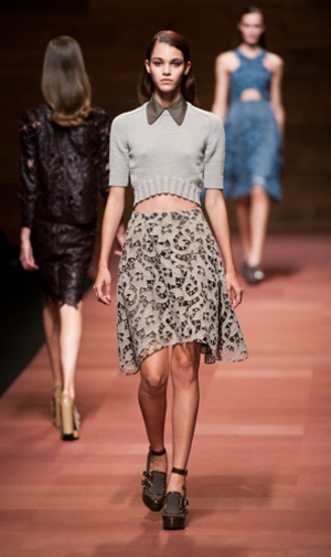  Carven باريس ربيع/صيف2013