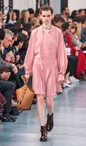  Chloé باريس ربيع/صيف2020