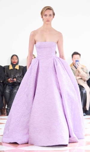  Emilia Wickstead لندن خريف/شتاء2026