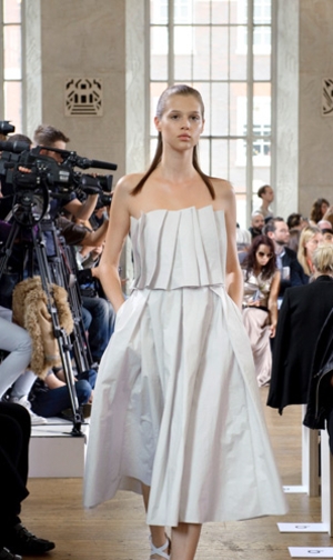  Nicole Farhi لندن ربيع/صيف2013