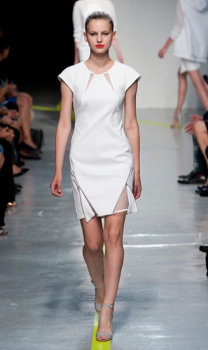  Richard Nicoll لندن ربيع/صيف2013