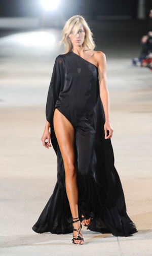  Anthony Vaccarello باريس ربيع/صيف2013