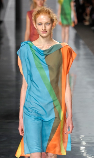  Issey Miyake باريس ربيع/صيف2013