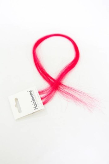 أكسسوارات وردية لدعم حملة التوعية ضد سرطان الثدي