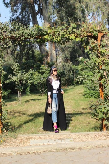أزياء عصرية للمحجبات من سارة العمري