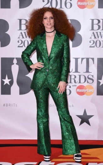 موضة النجمات من حفل BRIT Awards