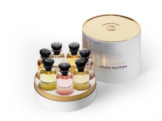 رحلة مذهلة مع Les Parfums Louis Vuitton