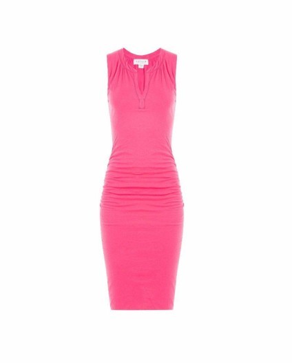 الملابس الوردية عند Stylebop
