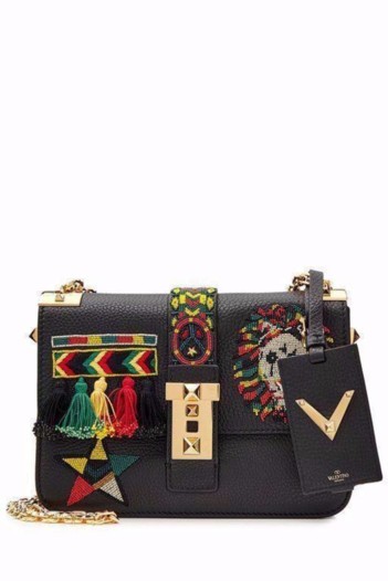 حقائب Valentino على موقع Stylebop!