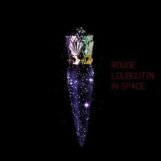 Rouge Louboutin فى  عنان السماء