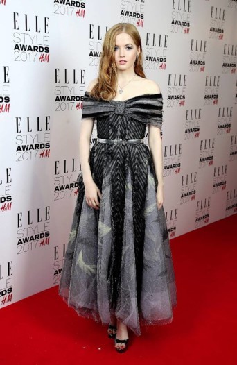 أزياء شانيل تغزو حفل توزيع جوائز ELLE UK Style Awards